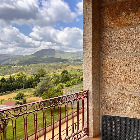 Alojamento de Turismo Rural Nomad's Country - Casa Cimo De Pedraca