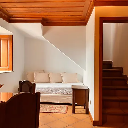 Alojamento de Turismo Rural Nomad's Country - Casa Cimo De Pedraca