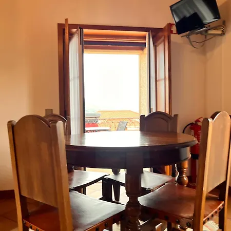 Vakantieboerderij Nomad's Country - Casa Cimo De Pedraca