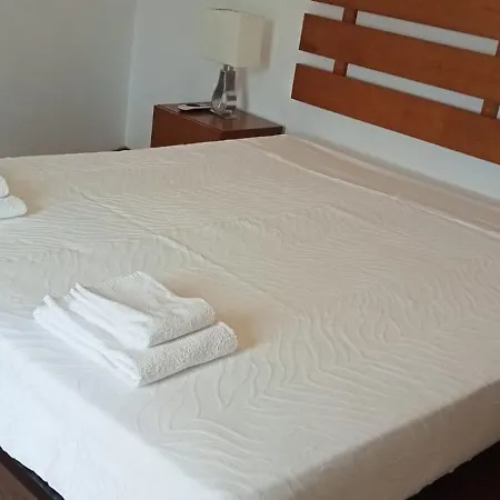 Nomad's Country - Casa Cimo De مزرعة للإقامة Pedraca