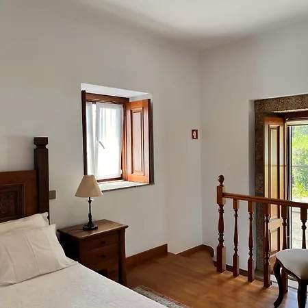 Κατάλυμα σε φάρμα Nomad's Country - Casa Cimo De Pedraca