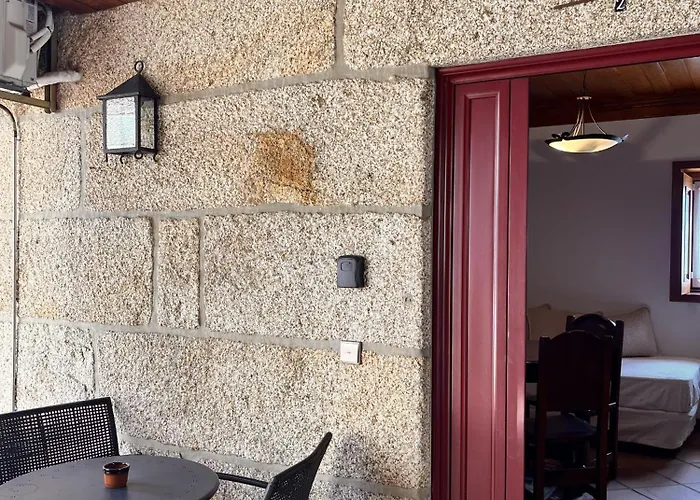 Nomad's Country - Casa Cimo De Pedraça