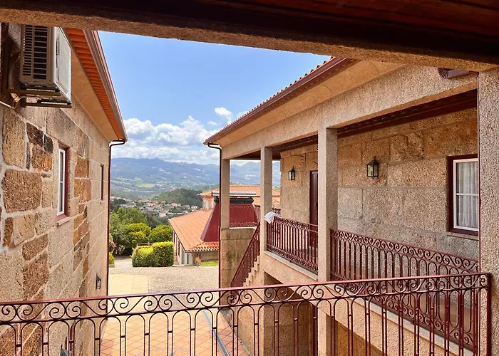 Nomad's Country - Casa Cimo De Pedraça